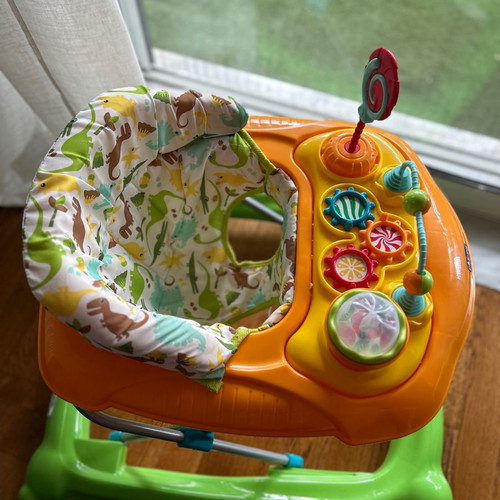 Chicco walker like new