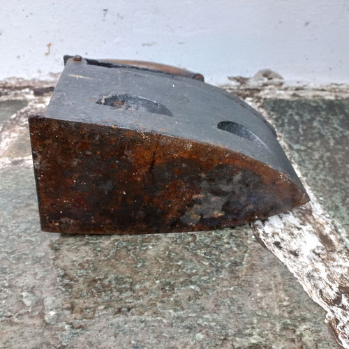 Karavaki Charcoal Iron used with ornate handle design