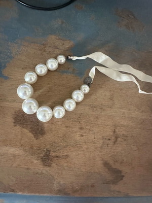 Furla necklace white with faux pearls and white ribbons like new
