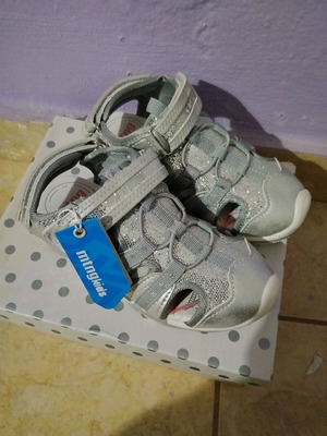 Girls' silver sandals size 29 new