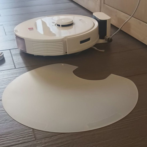 Roborock Q8 Max robot vacuum with laser mapping and 5500Pa suction, white