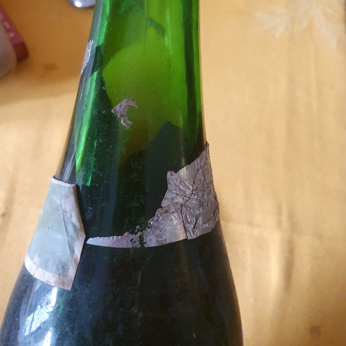 Champagne very old new