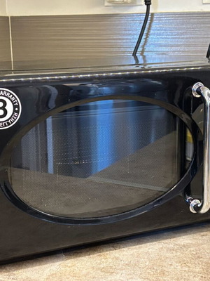 Morris Microwave Oven with Grill 20lt like new