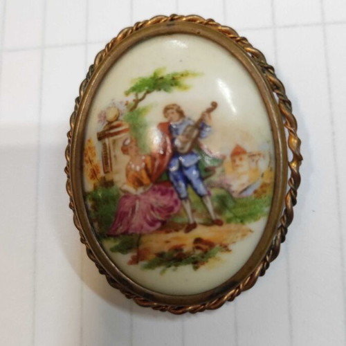 Vintage brooch from France like new