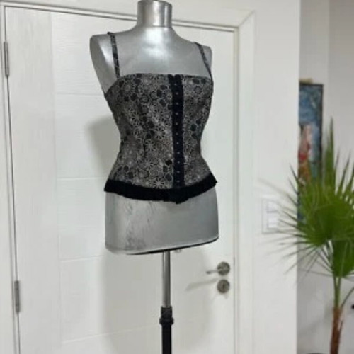 Corset Style Top St. Martins Floral Print Size Medium like new