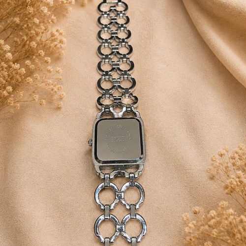 Ieke women's watch silver bracelet vintage style used