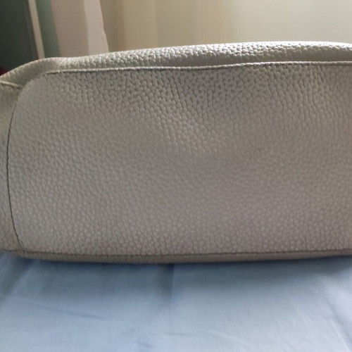 Sales~Kem shoulder bag in beige/cream shade