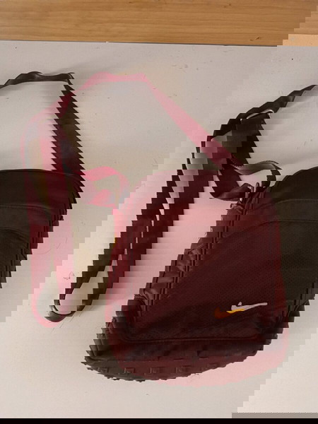 nike τσαντακι