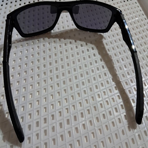 Oakley Jupiter OO9135-05 sunglasses new, polished black frame with Jade Iridium lenses