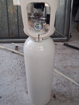 Oxygen cylinder 5 liters