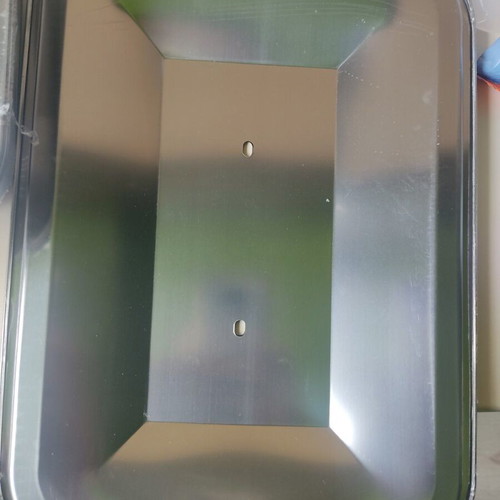 Metal tray new, practical for baking and cooking