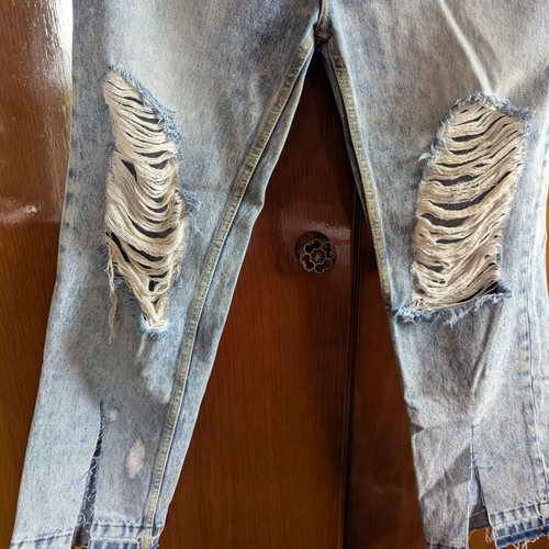 Zara high-waisted jeans small, like new, blue with rips