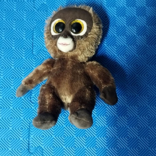 Plush monkey like new