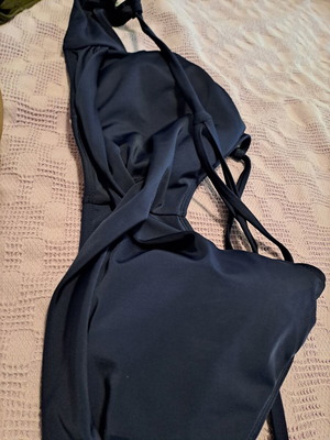 Shein bikini top, blue, cross back, cup D-E