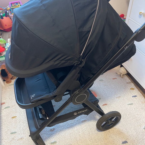 Stokke Beat stroller with carry cot like new, with boxes and instructions