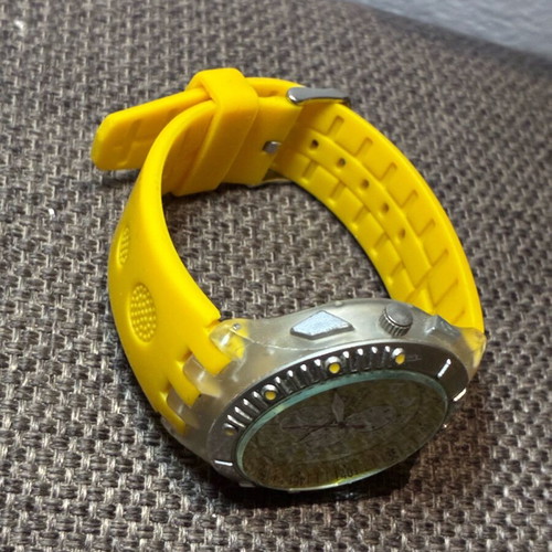 Swatch men's watch like new, yellow