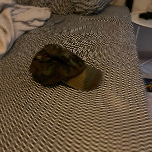 New Era Camo Jockey Cap like new, adjustable