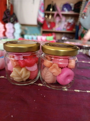 Βαζάκια με wax melts από φυτικό κερί σόγιας 50 γραμμάρια καινούργια