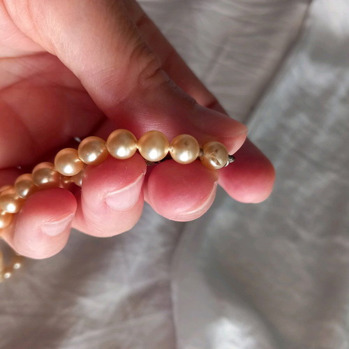 Necklace with Majorca pearls like new, 45 cm, gold color
