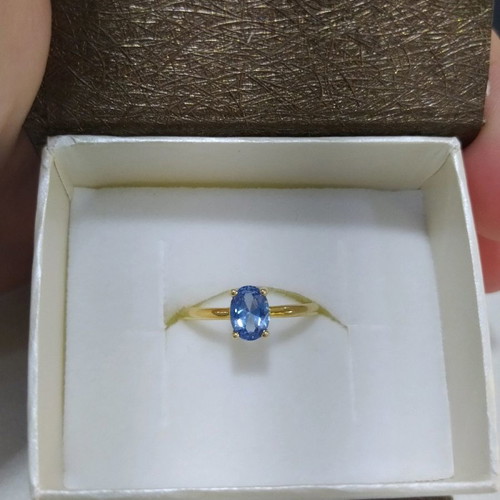 Gold 14k ring with topaz new