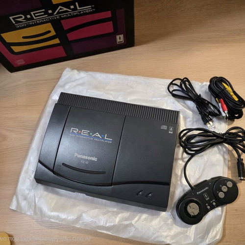 Panasonic 3DO FZ-10 Ntsc-j console used with 3 games