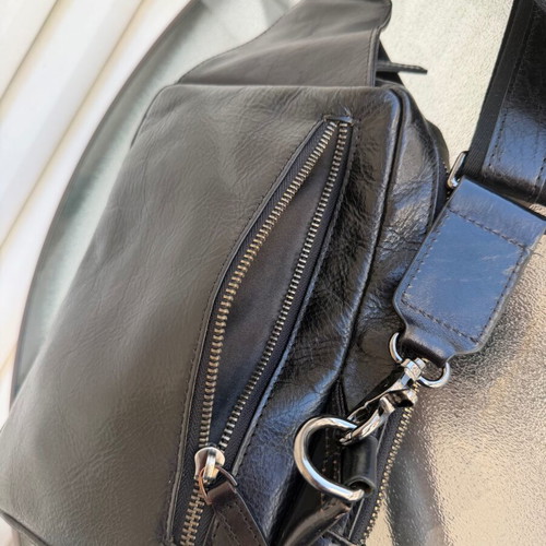 Giglio Florentino Italian leather crossbody bag