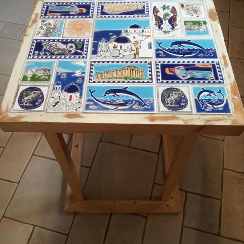 Ceramics Tall Table 45x45 like new with old ceramic tiles and recycled wood