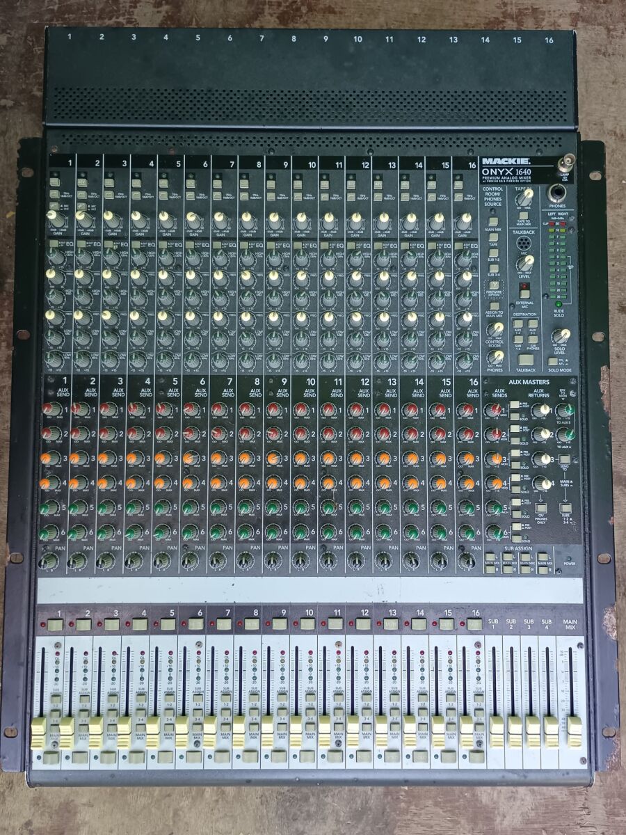 Mackie Onyx 1640 analog mixer 16… - € 320,00 - Vendora.cy