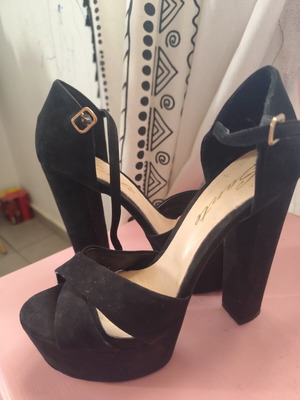 Sante black platform heels, size 39