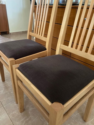 Kitchen chairs set of 6 like new, handmade solid wood