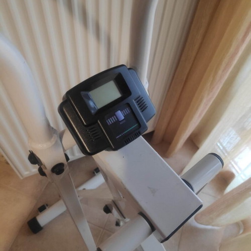 Elliptical fitness machine like new