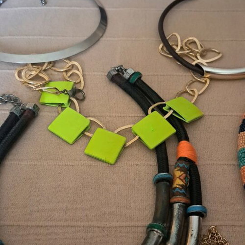 Summer necklaces used, pack of 8, multicolor