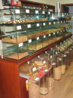 Coffee shop and nut shop equipment in very good condition