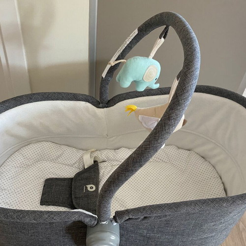Relax Baby Cot like new with 360° rotating seat