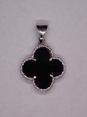 Silver pendant Black Clover like new