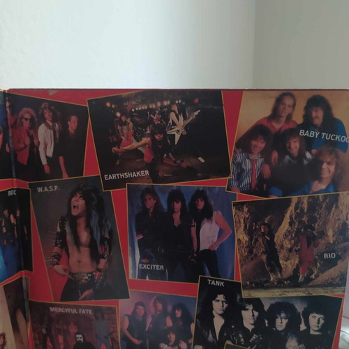 The Singles Album double vinyl used, heavy metal