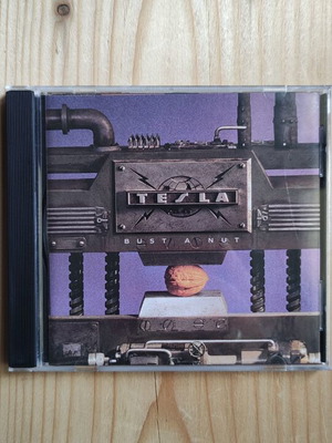 Tesla Bust a Nut CD like new, metal