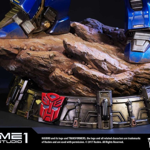 Prime 1 Studio Transformers Generations I Optimus Prime statue