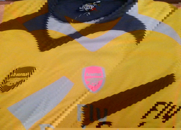VINTAGE ΕΜΦΆΝΙΣΗ ARSENAL Away 2005-06 No14 HENRY