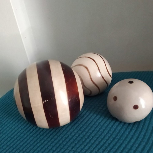 Ceramic handmade decorative balls set like new, Peru, sizes 15-10-9cm