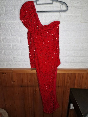 Shein dress red dazzling new, size S