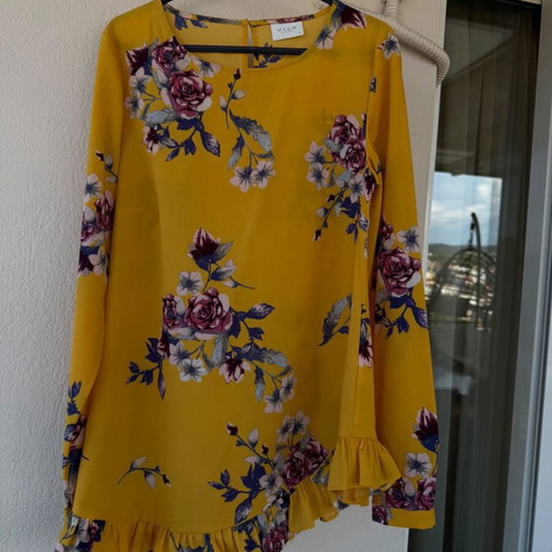 Vila women's blouse like new, yellow-orange, asymmetrical print, XS-S