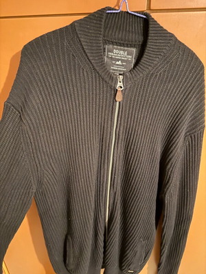 Wool cardigan new, size XL, black Double