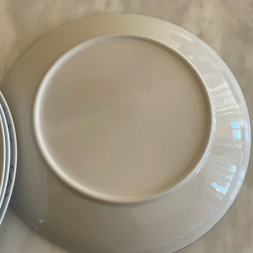 Maki’s Tselios 6 shallow large plates like new, white with red and gray details