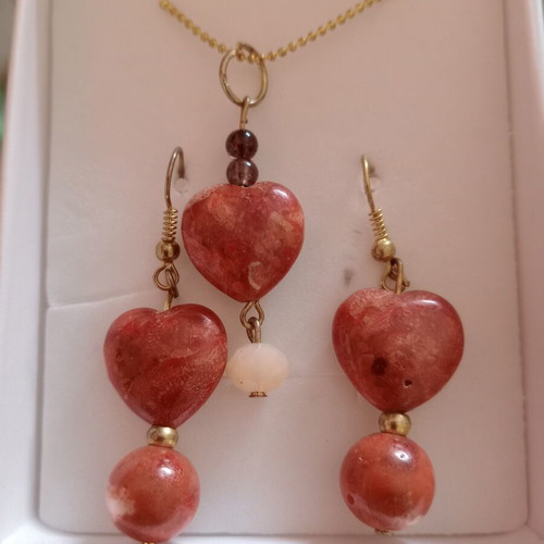 Necklace and earrings set with coral stone handmade like new