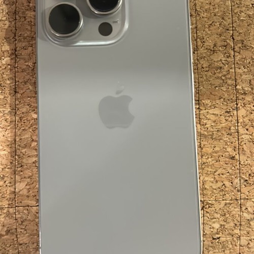 IPhone 16 Pro 128GB like new, scratch-free with case and screen protector