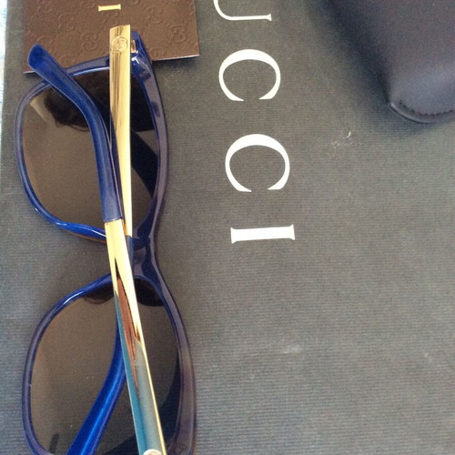 Gucci sunglasses brown frame blue mirror lens like new