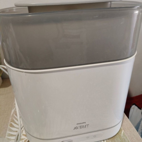 Avent sterilizer like new