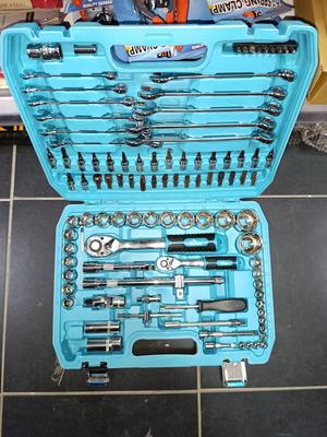 Tool set new, collection of 102 pieces
