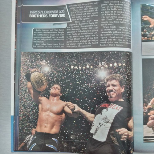 WWE Magazine Big Time Wrestlemania 22 Retro used